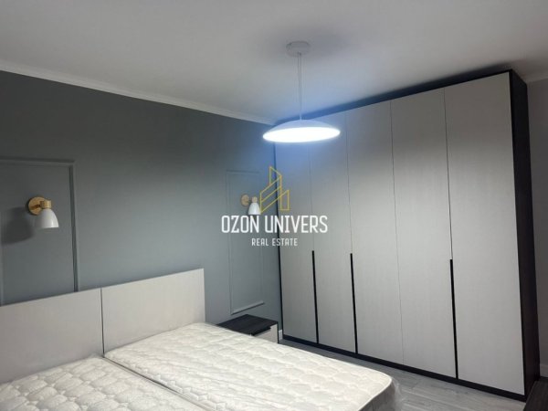 Tirane, jepet me qera apartament 1+1 Kati 0, 60 m² 570 € (Shkolla Kuqe, afër Pazarit të Ri)