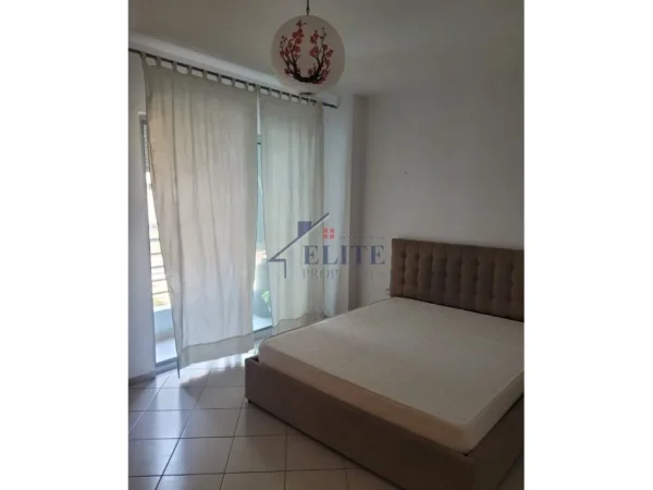 Tirane, shitet apartament 1+1+Ballkon Kati 2, 70 m² 167.000 € (Kristal Center)
