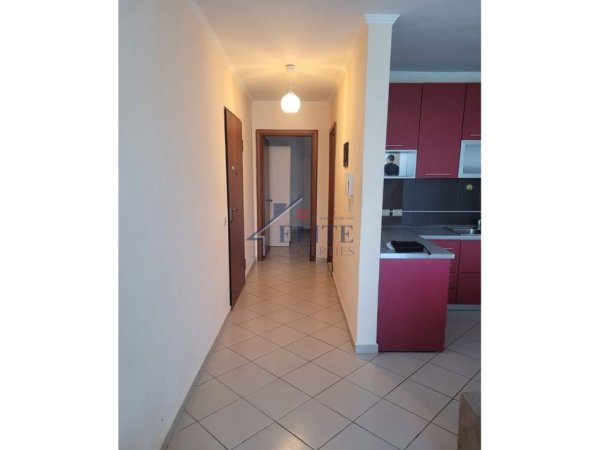 Tirane, shitet apartament 1+1+Ballkon Kati 2, 70 m² 167.000 € (Kristal Center)
