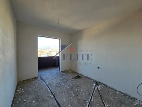 Tirane, shitet apartament 2+1+Ballkon Kati 5, 84 m² 92.543 € (Paskuqan)