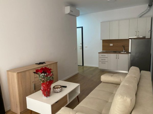 Tirane, jepet me qera apartament 1+1 Kati 2, 56 m² 550 € (Trio Towers)