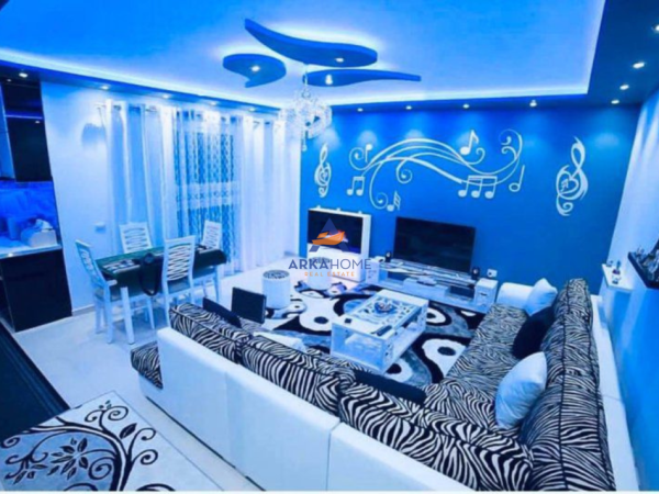 Tirane, shes apartament 2+1+Ballkon Kati 8, 90 m² 135.000 €