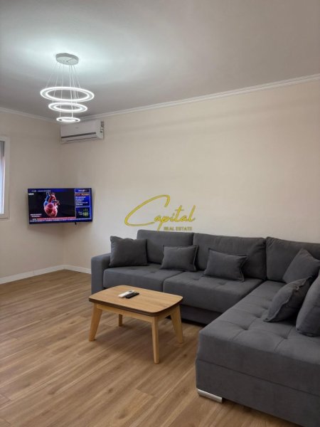 Tirane, shitet apartament 1+1 Kati 3, 54 m² 122.000 € (SHKOLLA E BASHKUAR)