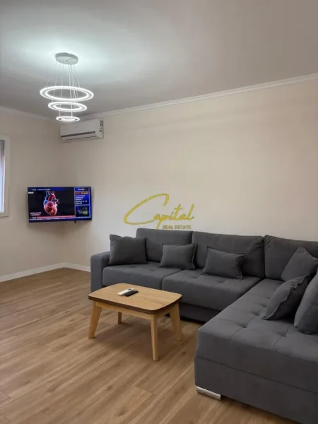 Tirane, shitet apartament 1+1 Kati 3, 54 m² 122.000 € (SHKOLLA E BASHKUAR)