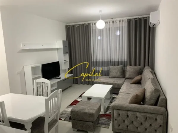 Tirane, jepet me qera apartament 2+1 Kati 7, 100 m² 700 € (DON BOSKO)