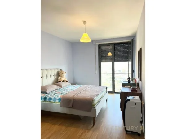 Tirane, jepet me qera apartament 2+1 Kati 9, 90 m² 750 € 