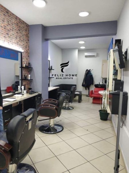 Tirane, shitet dyqan Kati 0, 40 m² 200.000 € (PRANE LSI)