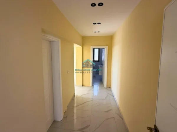 Vlore, shitet apartament 1+1 Kati 4, 60 m² 48.000 € (novosele)