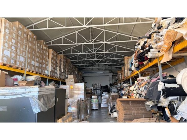 Tirane, jepet me qera ambjent biznesi , 600 m² 4.500 € (jordan misja)