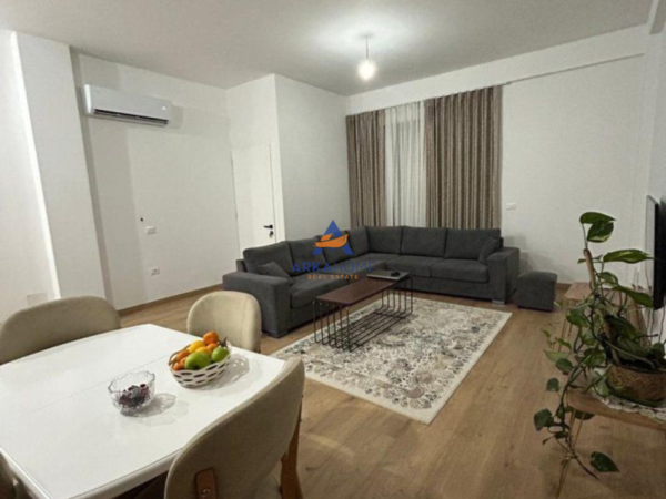Tirane, jepet me qera apartament 1+1+Ballkon Kati 1, 80 m² 500 € 