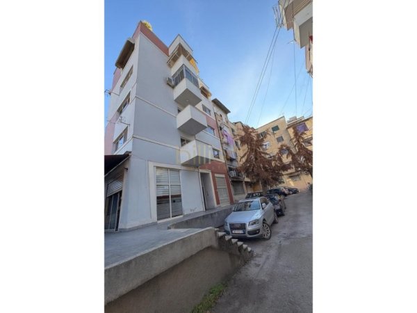 Tirane, qira 1+1 , 31 m² (Rruga Haxhi Hysen Dalliu)