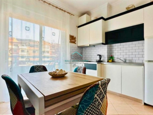 Vlore, jepet me qera apartament 1+1 Kati 7, 60 m² 450 € (lungomare)