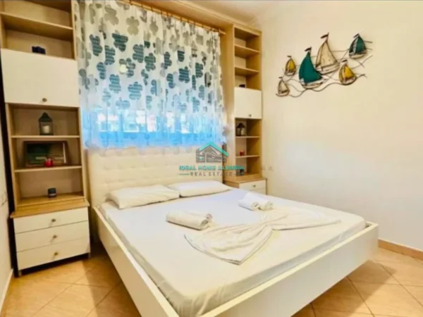Vlore, jepet me qera apartament 1+1 Kati 7, 60 m² 450 € (lungomare)