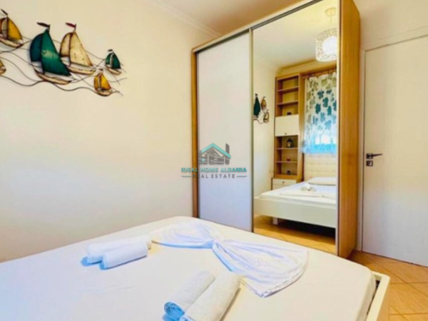 Vlore, jepet me qera apartament 1+1 Kati 7, 60 m² 450 € (lungomare)