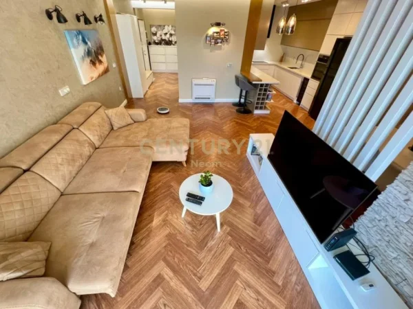 Tirane, jepet me qera apartament 3+1+Ballkon Kati 9, 139 m² 1.600 € 