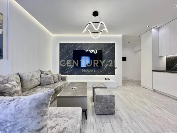 Tirane, jepet me qera apartament 3+1 Kati 9, 115 m² 1.300 € 