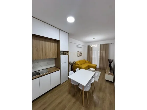 Kompleksi Mangalem,Ali Demi !!!!! Jepet  me qera apartament 1+1 Kati 0, 47 m² 475 €