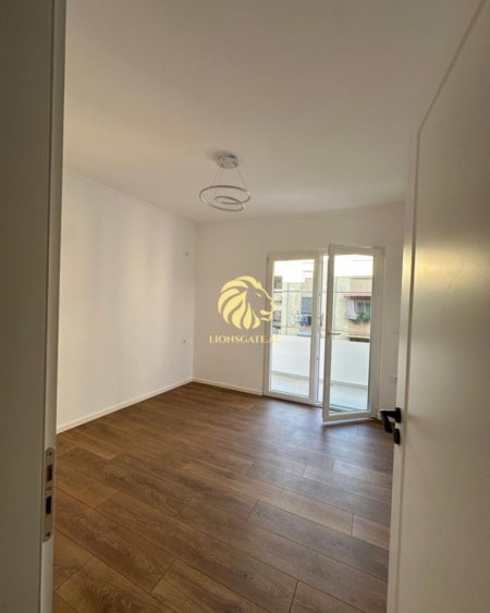 Tirane, shitet apartament 1+1 , 50 m² 95.000 € 