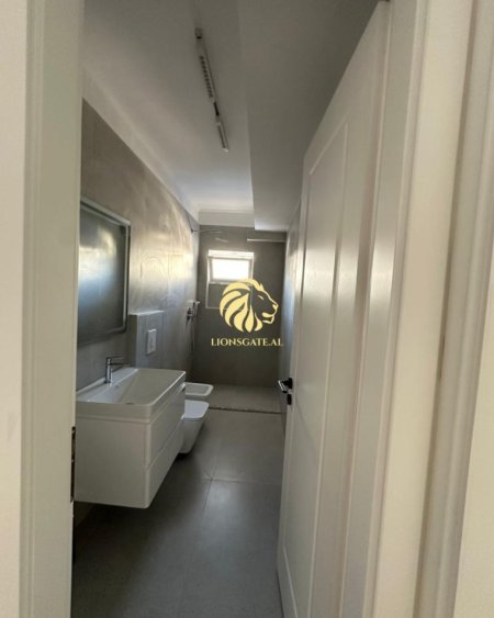 Tirane, shitet apartament 1+1 , 50 m² 95.000 € 