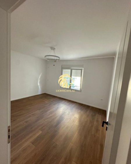Tirane, shitet apartament 1+1 , 50 m² 95.000 € 