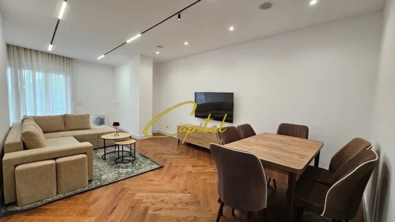 Tirane, jepet me qera apartament 2+1 Kati 4, 100 m² 1.400 € (QENDER)