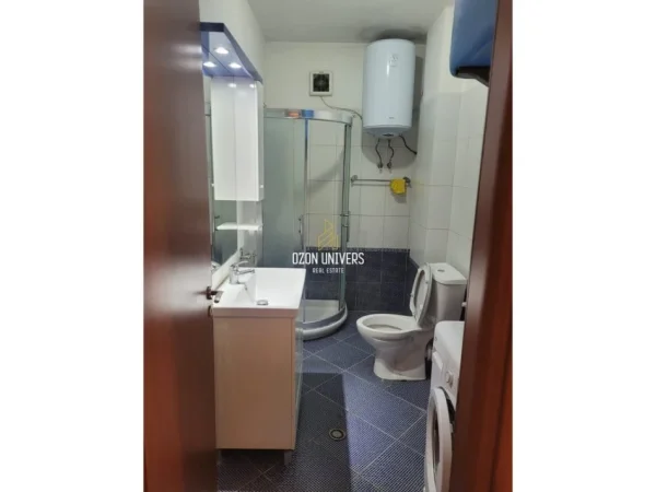 Tirane, shitet apartament 1+1+Ballkon Kati 3, 70 m² 167.000 € (Komuna e Parisit)