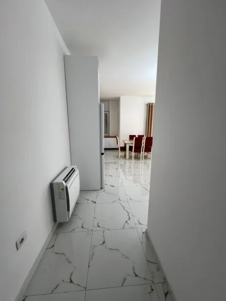 Tirane, jepet me qera apartament 2+1 Kati 6, 95 m² 450 € (Kamez)
