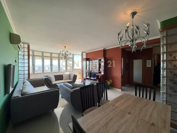 Tirane, jepet me qera apartament 2+1 Kati 2, 97 m² 500 € 