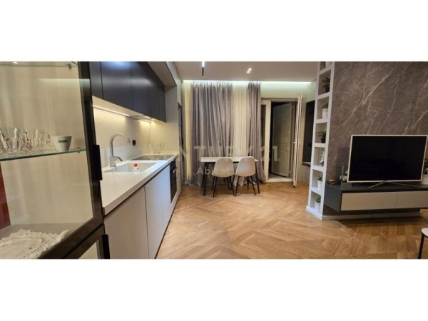 Tirane, shes apartament 1+1 Kati 1, 72 m² 170.000 € 