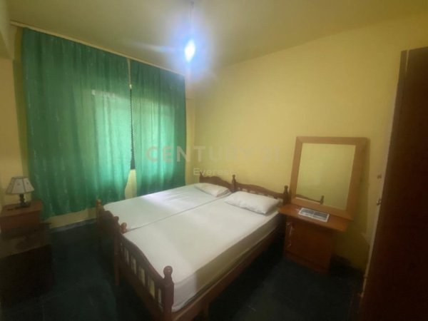 Tirane, jepet me qera apartament 2+1 Kati 1, 107 m² 400 € (Rruga Siri Kodra)