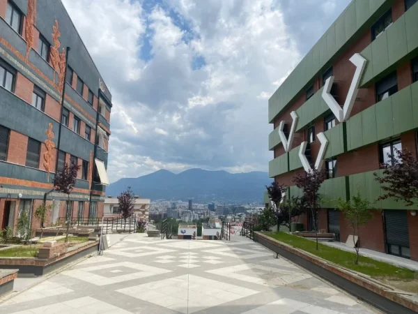 Tirane, shitet apartament 2+1 Kati 3, 91 m² 200.000 € 