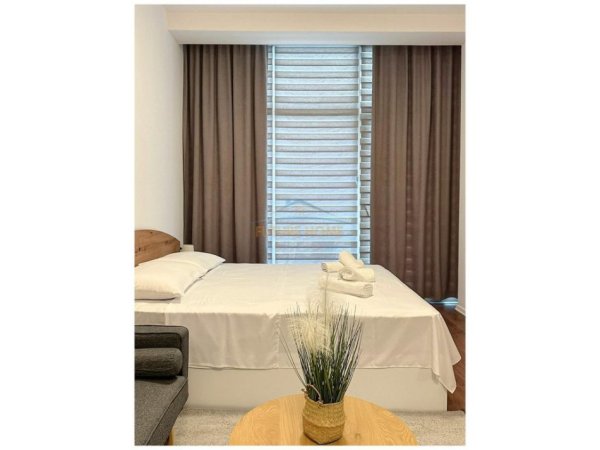 Tirane, jap me qera apartament 2+1+Ballkon Kati 2, 90 m² 1.200 € (KOMUNA E PARIST)