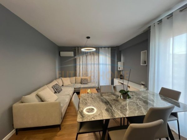 Tirane, jepet me qera apartament 2+1 Kati 6, 103 m² 728 € (Rruga Jordan Misja)
