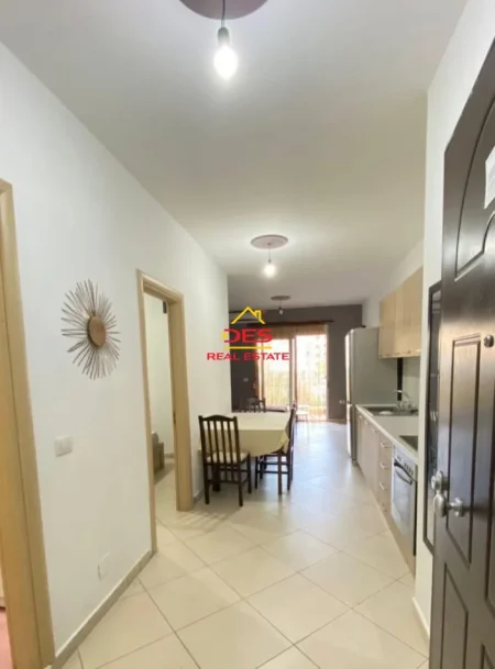 Vlore, shitet apartament 1+1+Ballkon Kati 2, 52 m² 120.000 € (Rruga Murat Tërbaçi)