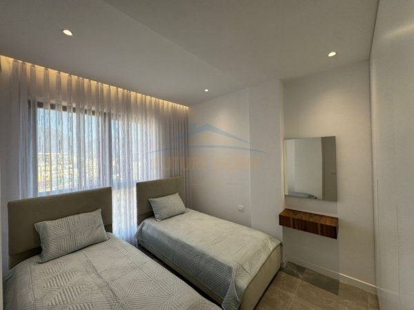 Qera , Apartament 2+1+2 , Pazari i Ri, Tirane