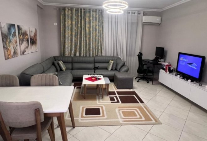 Tirane, jepet me qera apartament 1+1 Kati 6, 78 m² 450 € (ASTIR)