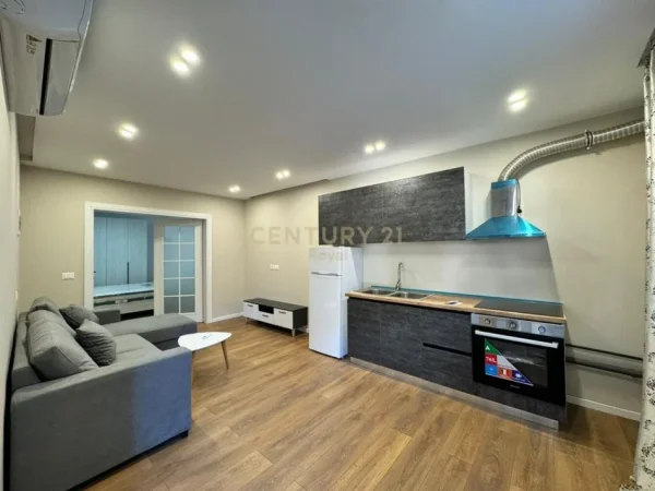 Tirane, jepet me qera apartament 1+1 Kati 1, 46 m² 700 € (Rruga e Elbasanit)