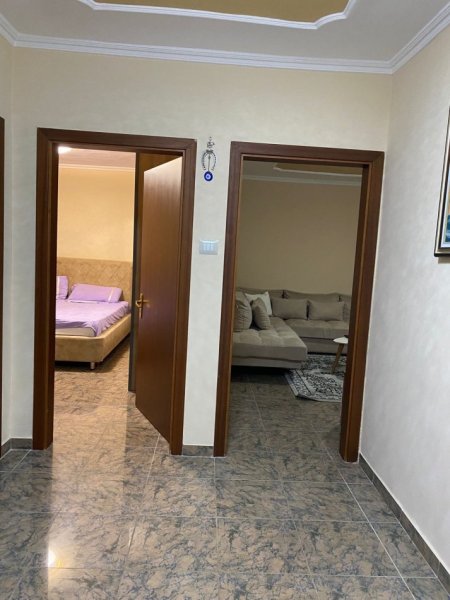 Tirane, jepet me qera apartament 2+1+Ballkon Kati 4, 80 m² 500 € (IRFAN TOMINI)