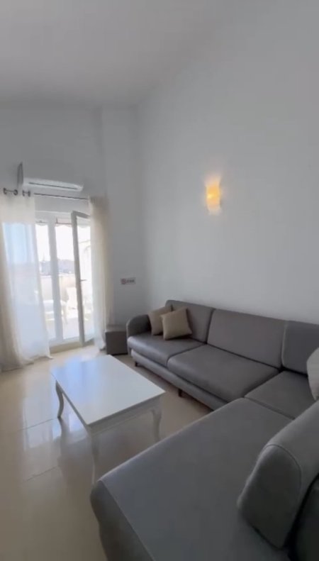 Tirane, jepet me qera apartament Dublex Kati 6, 80 m² 500 € (Supermarket Aldi ,Fondacioni Eleonor)