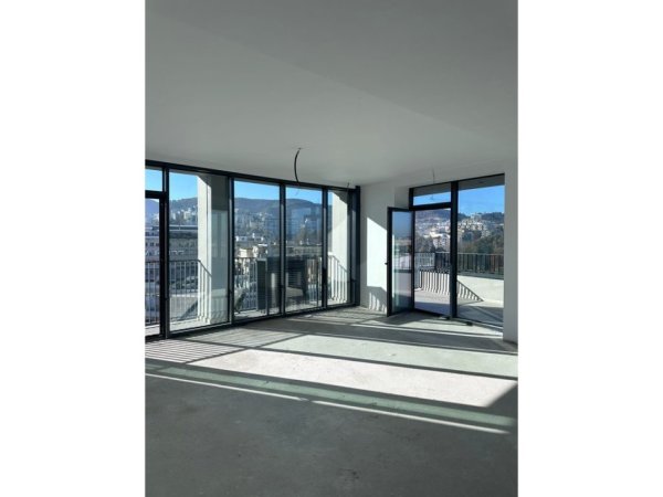 Tirane, shitet apartament Kati 9, 179 m² 700.000 € 