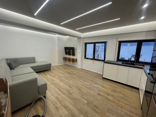 Tirane, jepet me qera 1+1 , 69 m² 650 € (Rezidenca Kodra e Diellit)