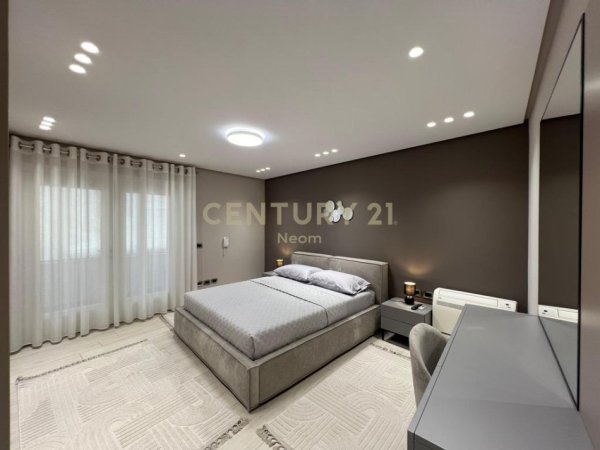 Tirane, jepet me qera 2+1 Kati 2, 75 m² 850 € (Qender)