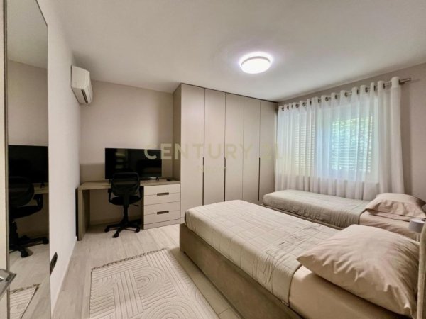 Tirane, jepet me qera 2+1 Kati 2, 75 m² 850 € (Qender)