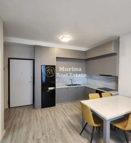 Tirane, jepet me qera apartament 1+1 Kati 5, 70 m² 750 € (Komuna e Parisit)