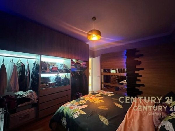 Tirane, shitet apartament 1+1 Kati 3, 75 m² 128.000 € (Liqeni i Farkes)