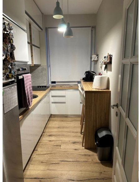 Tirane, jepet me qera apartament 2+1 Kati 1, 80 m² 850 € (KOPSHTI BOTANIK)