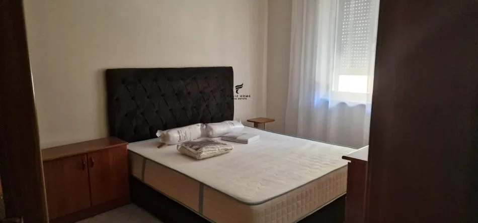 Tirane, jepet me qera apartament 2+1 Kati 2, 70 m² 650 € (21 DHJETORI)