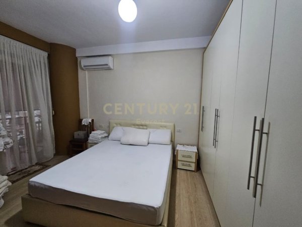 Tirane, jap me qera apartament 2+1 Kati 4, 75 m² 750 € (Vizion Plus)