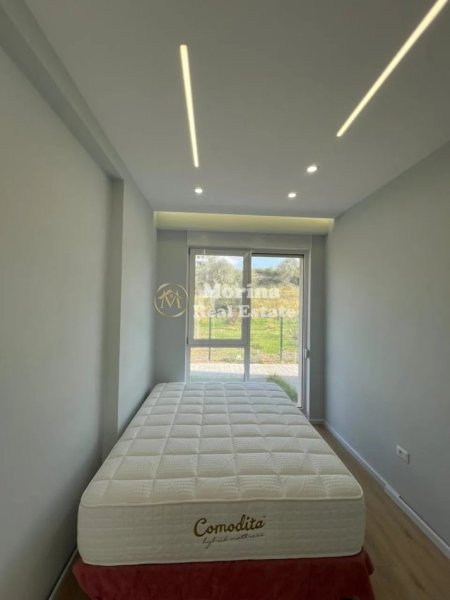 Tirane, jepet me qera Vile 2 Katshe Kati 0, 200 m² 1.200 € (Farke)