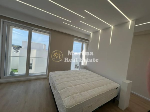 Tirane, jepet me qera Vile 2 Katshe Kati 0, 200 m² 1.200 € (Farke)